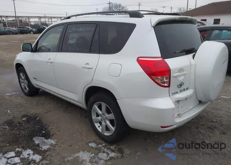 2008 Toyota Rav4 Limited z USA, uszkodzony, nr VIN JTMBD31V185178863